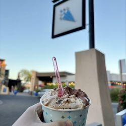 Frost Gelato - Bagigi peanut and gianduia