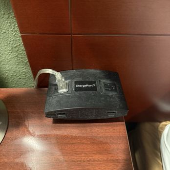 Travelodge by Wyndham Redding CA - Hotels Near Me - Redding, California