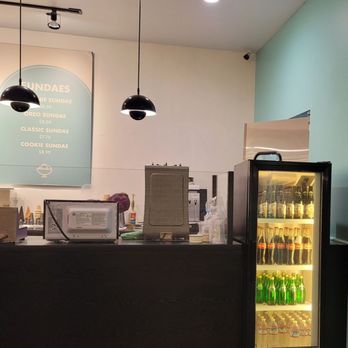 Moo Moo Mia - Water, Coca~Cola, Perrier - Ice Cream & Frozen Yogurt Near Me - Monrovia, California