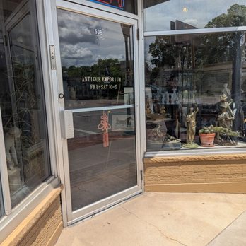 Antique Emporium - Antiques Near Me - Eau Claire, Wisconsin