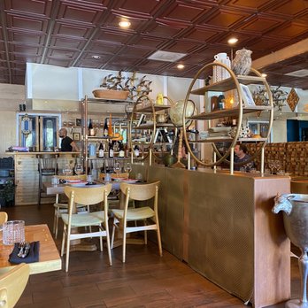 Silverlake Bistro - Inside - American Near Me - Miami Beach, Florida Silverlake Bistro - Inside - American Near Me - Miami Beach, Florida