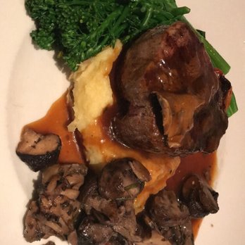 Seasons 52 - New American Near Me - Costa Mesa, California