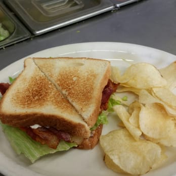 Hi-Way Cafe - American Near Me - Salisbury, Missouri