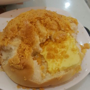 佳記餐廳 - Huge piece of butter not melted - Hong Kong Style Cafe Near Me - Hong Kong, HK