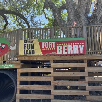 Froberg's Farm - Play area - Pick Your Own Farms Near Me - Alvin, Texas Froberg's Farm - Play area - Pick Your Own Farms Near Me - Alvin, Texas