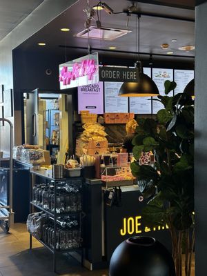 JOE & THE JUICE by null