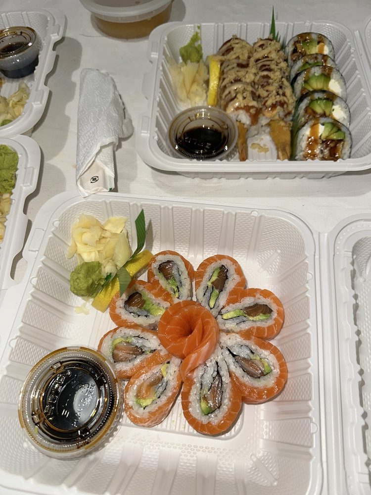 Food from Sushi Niwa