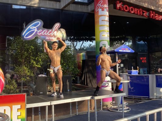 Beaches Weho by null