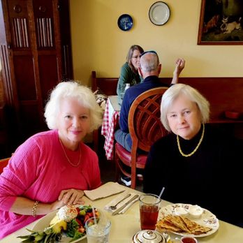 Stella, Bella & Lucy's - New American Near Me - Waynesboro, Virginia