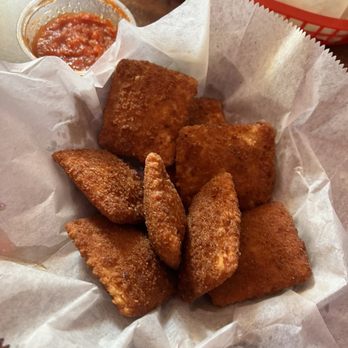Jay's Elbow Room - Dive Bars Near Me - Maple Shade, New Jersey Jay's Elbow Room - Dive Bars Near Me - Maple Shade, New Jersey