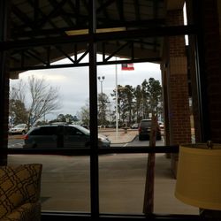Daves Creek Elementary - Carpool line