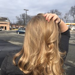 Aviance Hair & Nail Studio