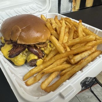IDK Philly - Burgers Near Me - Philadelphia, Pennsylvania