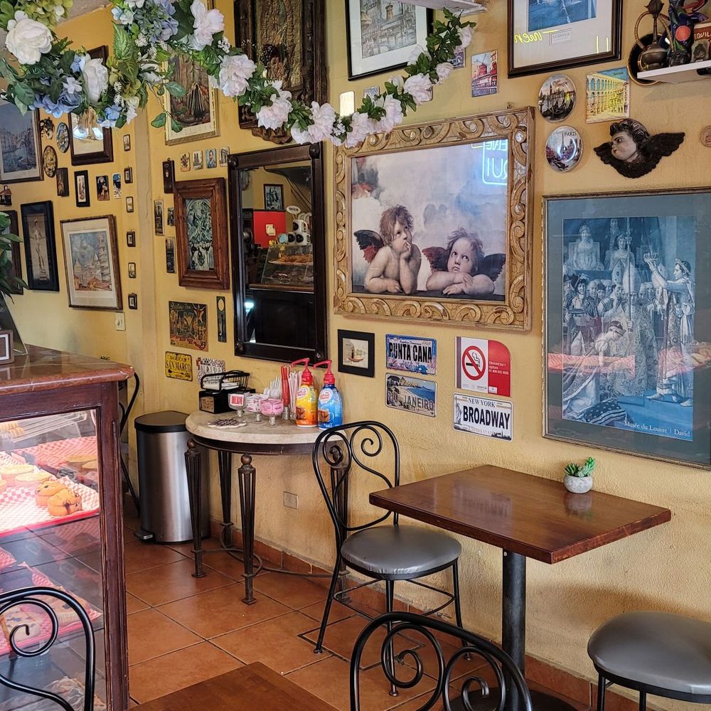 Café Capuchinos - Artsy vibe inside - Coffee & Tea Near Me - Rosarito, BCN