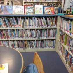 Oakley Library - Lots of awesome kids books!