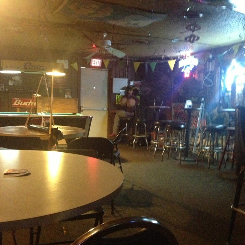The Fireplace Lounge - Bars Near Me - Dallas, Texas
