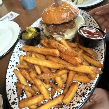 Diego - Hamburger - Cocktail Bars Near Me - Chicago, Illinois