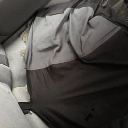 Dirty, disgusting unsanitary cab.  fumigation is needed. Wtf