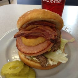 Alaska Cafe - The Alaska Burger