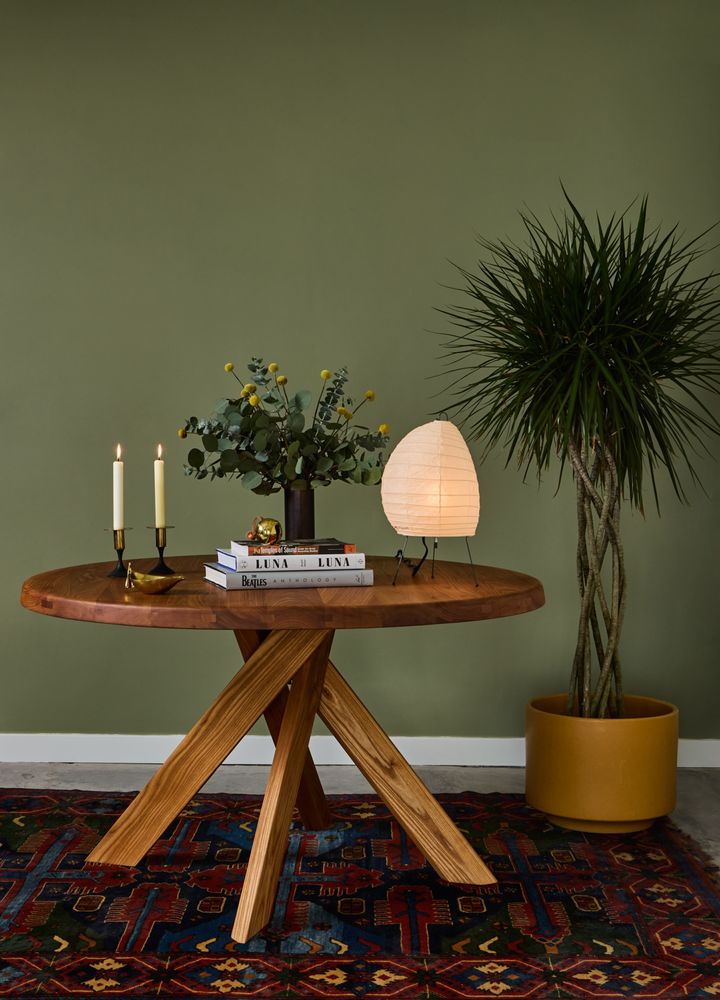 Two Enlighten Vintage & Modern