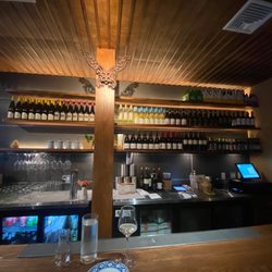 Chang Noi Thai - Newly renovated bar