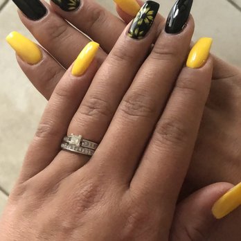 Perfect Nails - Love my nails by Lisa - Nail Salons Near Me - Oceanside, California