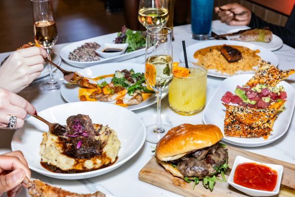 CAPS Supper Club & Bar by null