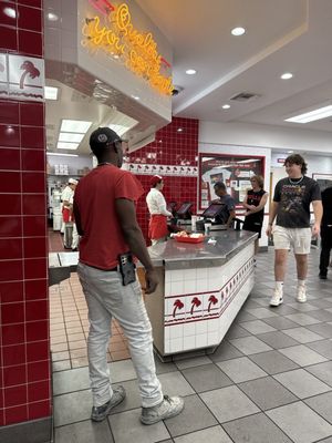 In-N-Out Burger by null