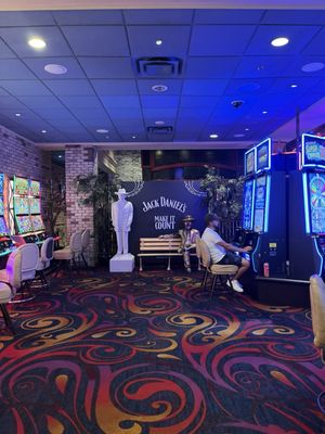 Silver Legacy Reno - A Caesars Rewards Destination by null