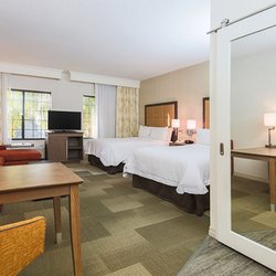 Baldwin Construction - Hampton Inn Camarillo guestroom