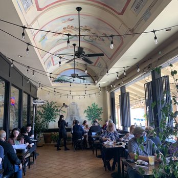 Maria's Italian Kitchen - Pasadena - Outside seating - Italian Near Me - Pasadena, California Maria's Italian Kitchen - Pasadena - Outside seating - Italian Near Me - Pasadena, California