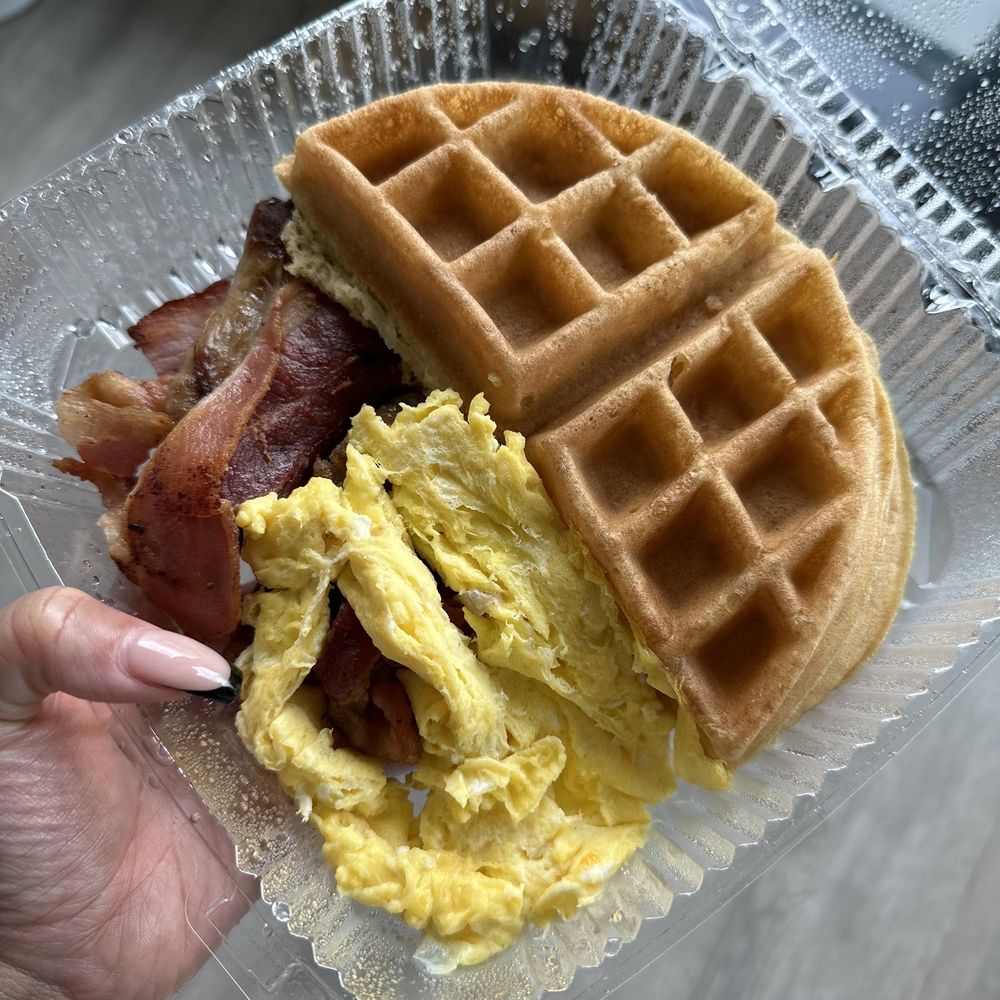 Brookland Grill - Belgian waffle platter - American Near Me - Washington, DC, District of Columbia