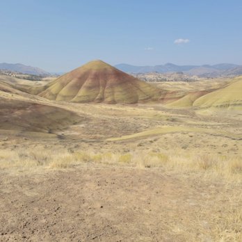 Painted Hills Unit, John Day Fossil Beds - View of the Hills towards the West. - Parks Near Me