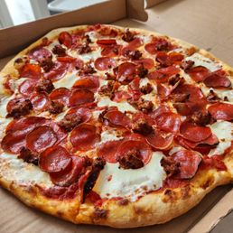 ZIZZA AUTHENTIC PIZZERIA - Updated November 2025 - 21 Photos & 70