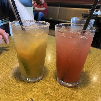 South Fork Public House - Margarita and a raspberry mocktail - both very tangy - American Near Me - Pullman, Washington South Fork Public House - Margarita and a raspberry mocktail - both very tangy - American Near Me - Pullman, Washington