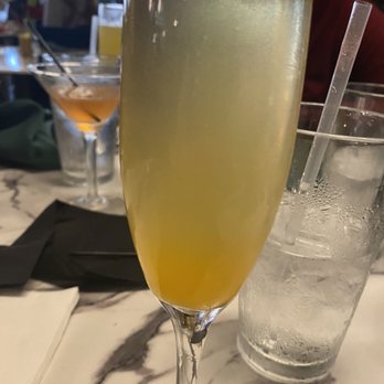 Breakfast At Barneys - Peach mimosa - Breakfast & Brunch Near Me - Atlanta, Georgia Breakfast At Barneys - Peach mimosa - Breakfast & Brunch Near Me - Atlanta, Georgia