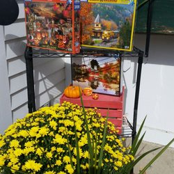 White Mountain Puzzles - Puzzles on display