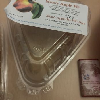 Mom's Apple Pie Bakery - Bakeries Near Me - Leesburg, Virginia Mom's Apple Pie Bakery - Bakeries Near Me - Leesburg, Virginia