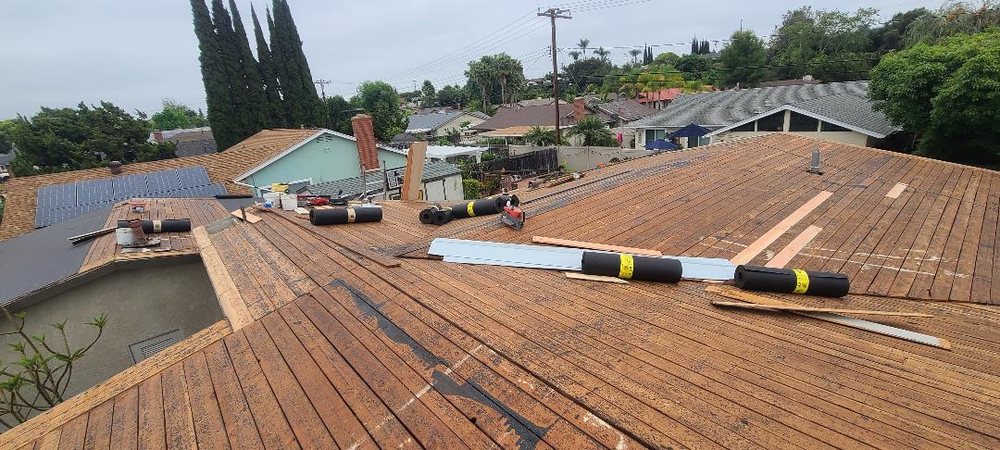 Slide of THW Roofing