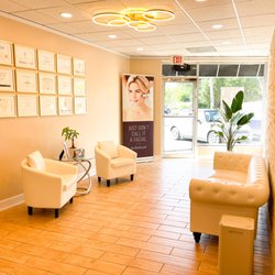 Derma Glow Med Spa