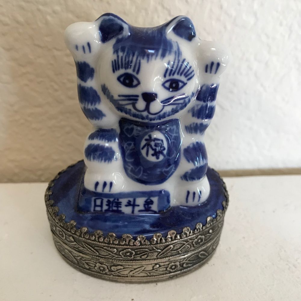 Canton Bazaar - Happy kitty from Canton Bazaar - Home Decor Near Me - San Francisco, California