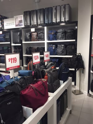 tumi outlet chicago