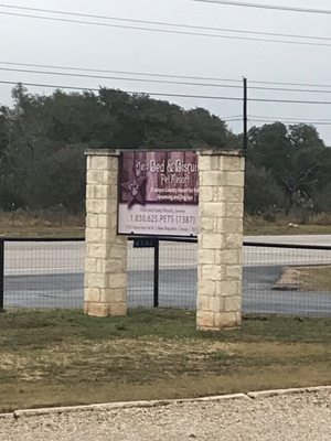 Jin S Bed And Biscuit S Pet Resort 4733 W State Highway 46 New Braunfels Tx Boarding Kennels Mapquest