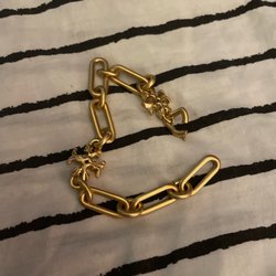 Roxanne bracelet displayed