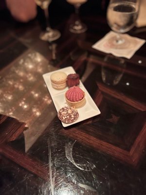 1919 Restaurant by null