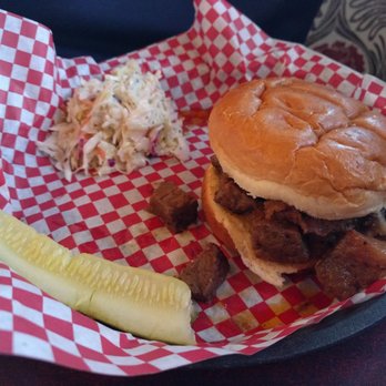 Tonopah Brewing - Burnt ends sandwich with cole slaw - Barbeque Near Me - Tonopah, Nevada Tonopah Brewing - Burnt ends sandwich with cole slaw - Barbeque Near Me - Tonopah, Nevada