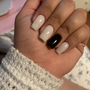 Lemihe Nails Salon - Dip set - Nail Salons Near Me - Chino, California