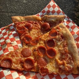 18" Pepperoni Pizza 18" Pepperoni Pizza