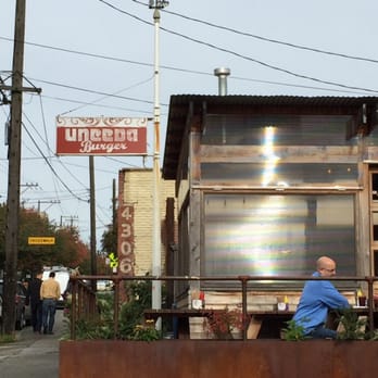 Uneeda Burger - Look from the street. - Burgers Near Me - Seattle, Washington