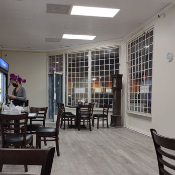 Pho Minh - Partial view of the interior - Vietnamese Near Me - San Diego, California Pho Minh - Partial view of the interior - Vietnamese Near Me - San Diego, California
